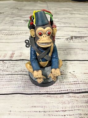 Call of Duty: Monkey Bomb Cable Guys Original Controller and Phone Holder